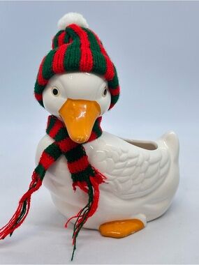 Vtg Christmas Goose Planter with Knit Hat & Scarf  House of Lloyd Taiwan 5 7/8"T